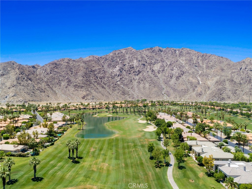 Residential Lease for rent at 54137 Oak Hill, La Quinta CA featuring 2 beds and 2 baths