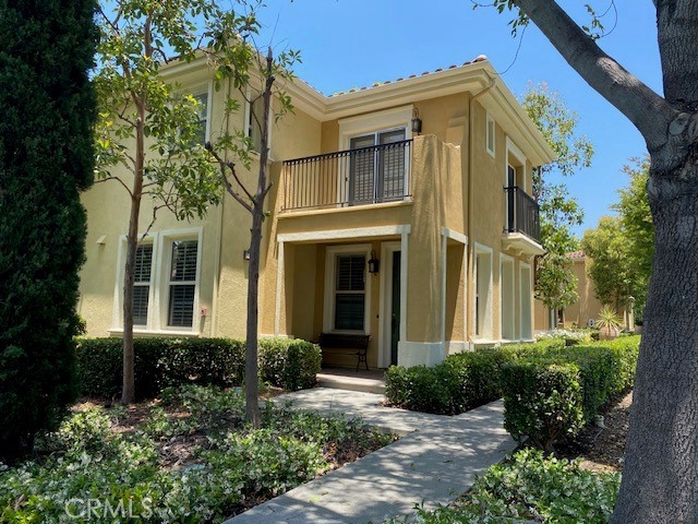 Residential Lease for rent at 215 Groveland, Irvine CA featuring 3 beds and 3 baths