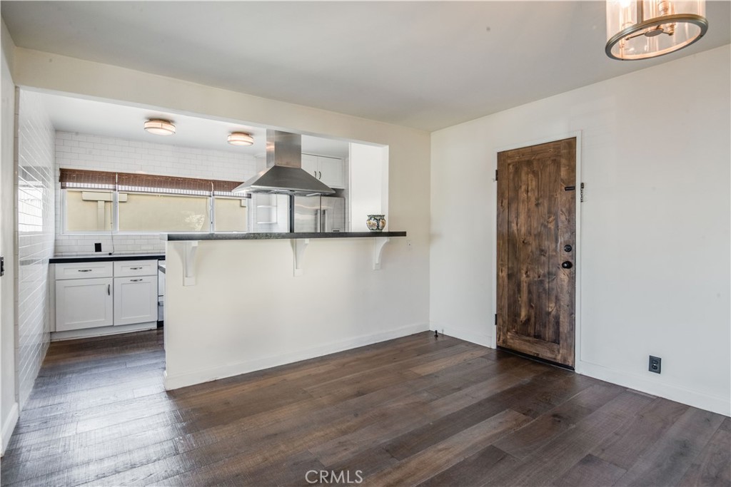 Residential Lease for rent at 221 12th Place, Manhattan Beach CA featuring 3 beds and 2 baths