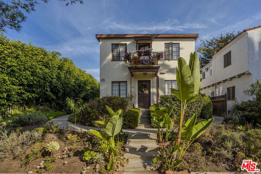 Residential Income for sale at 947 17th Street, Santa Monica CA featuring 8 beds and 6 baths