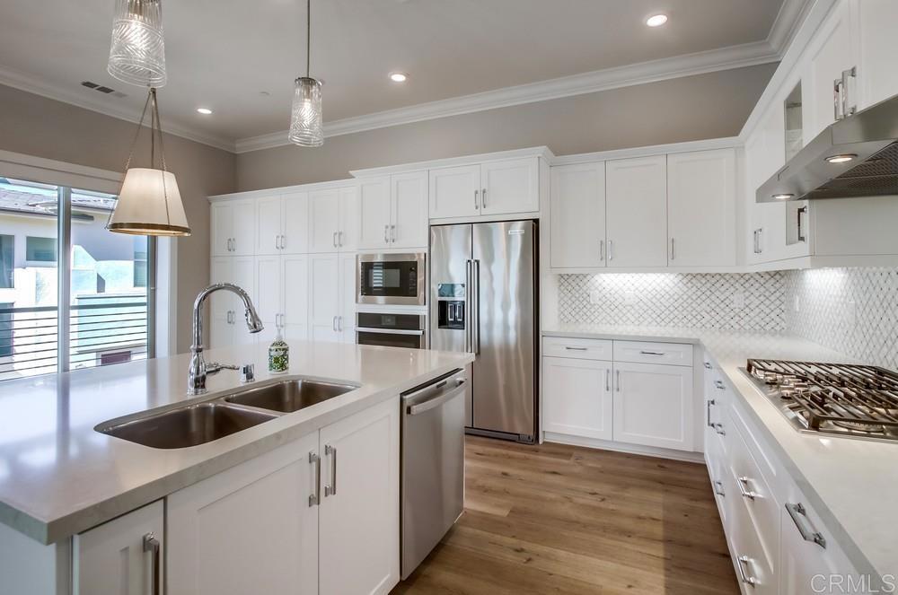Townhouse for sale at 16750 Coyote Bush # 47, San Diego, CA featuring 2 beds and 3 baths