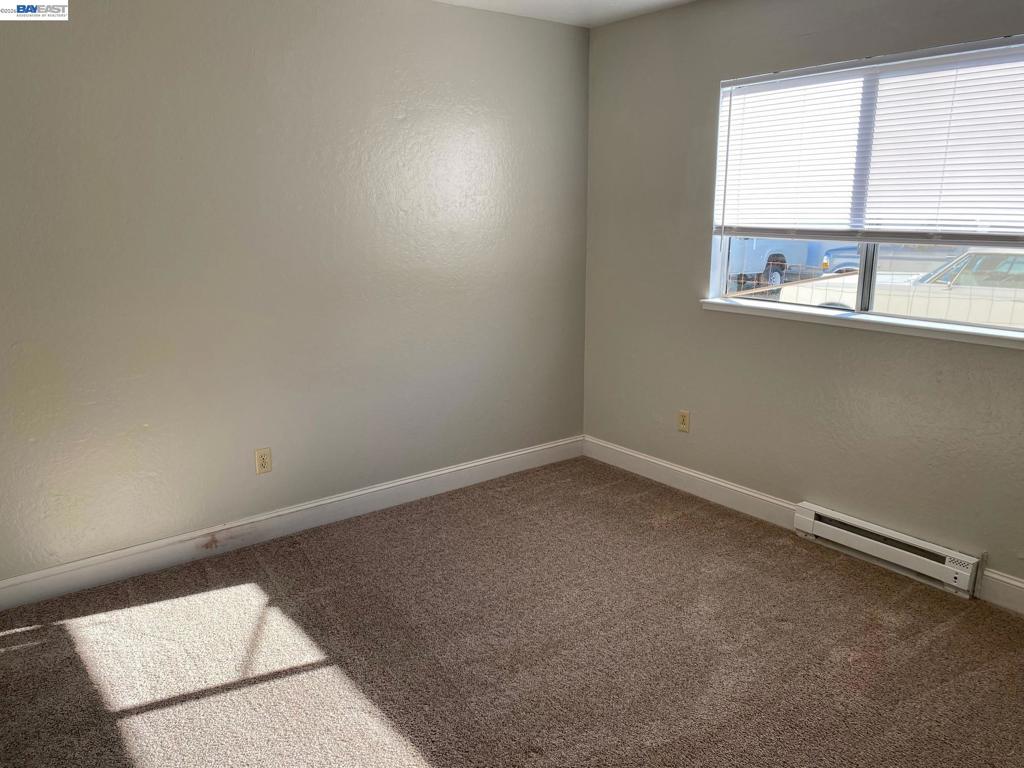 Residential Lease for rent at 17 Raggio Rd, Jackson CA featuring 2 beds and 1 bath