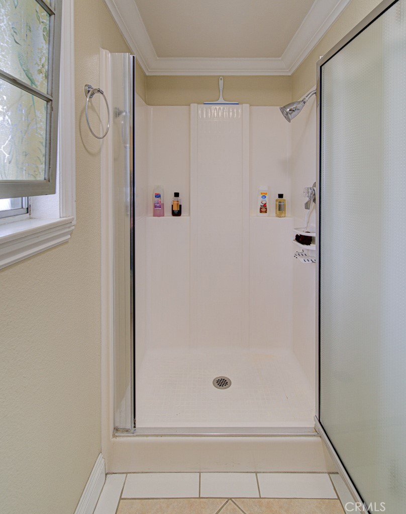 Residential Lease for rent at 2266 Via Puerta N, Laguna Woods CA featuring 2 beds and 2 baths