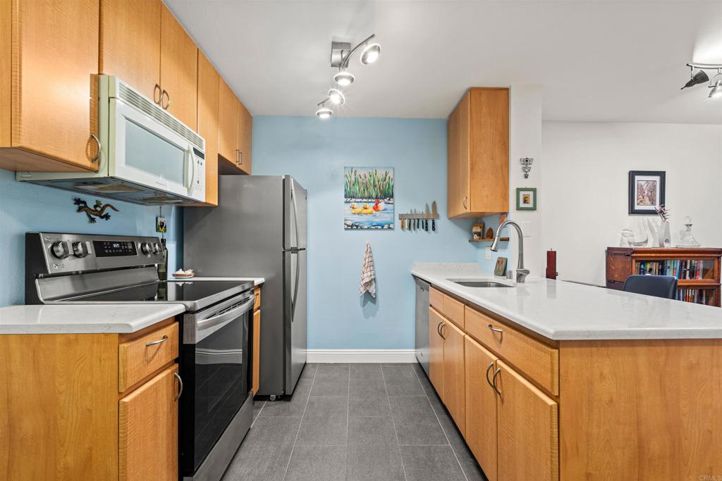 Residential Lease for rent at 1435 India Street 401, San Diego CA featuring 1 bed and 1 bath