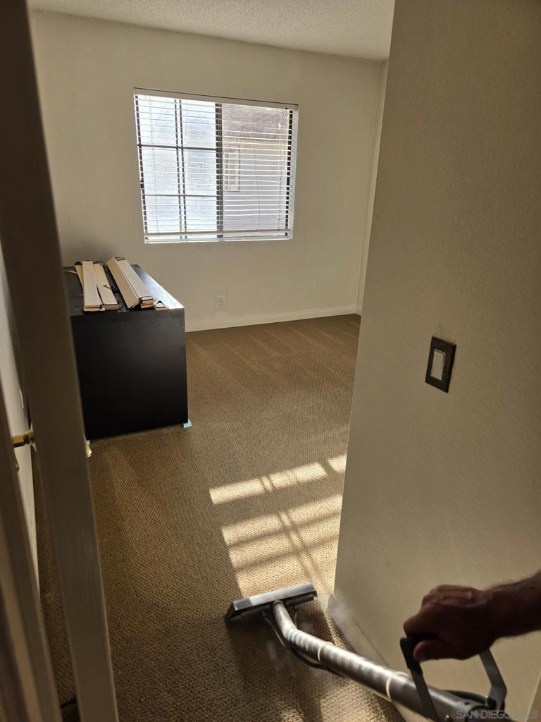 Residential Lease for rent at , San Diego CA featuring 3 beds and 3 baths