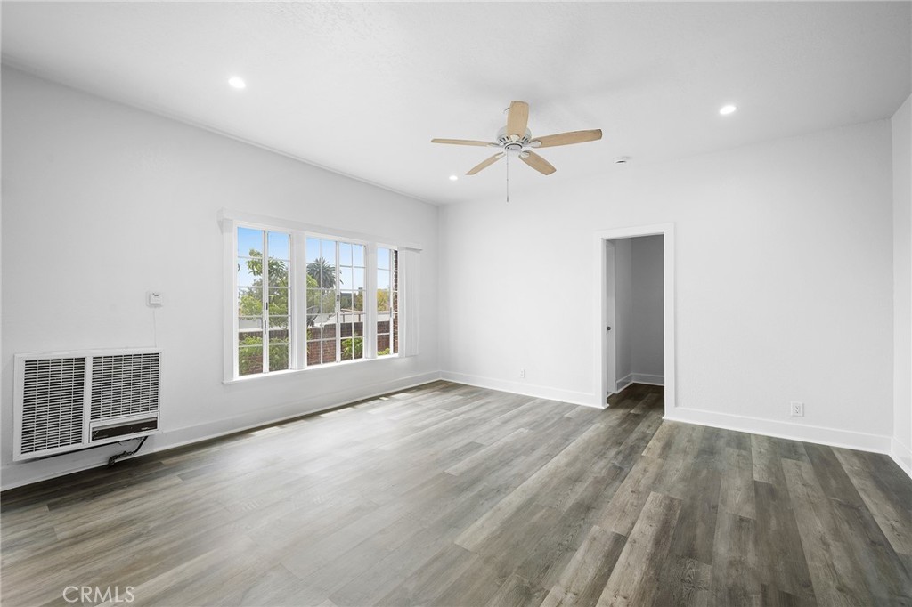 Residential Lease for rent at 228 S Kenwood Street 303, Glendale CA and 1 bath