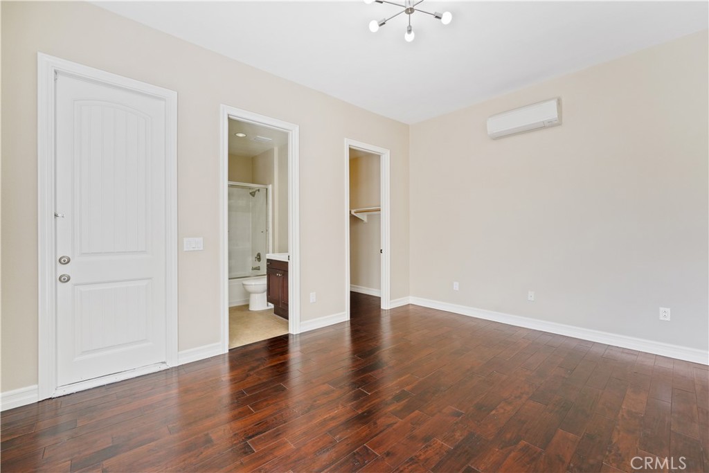 Residential Lease for rent at 4291 White Hawk, Simi Valley CA featuring 1 bed and 1 bath