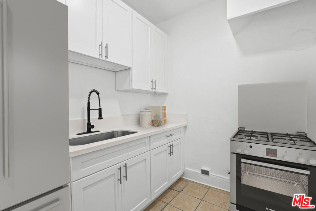 Residential Income for sale at 1344 W 4th Street, Los Angeles CA and 20 baths