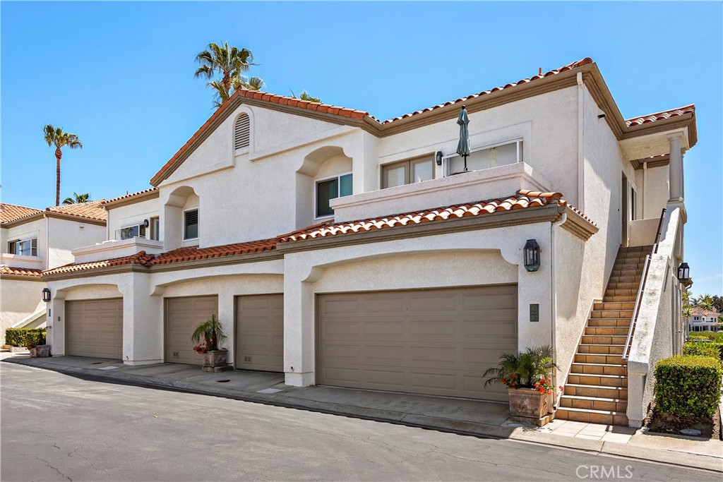 Residential Lease for rent at 82 Tennis Villas Drive, Dana Point CA featuring 2 beds and 2 baths