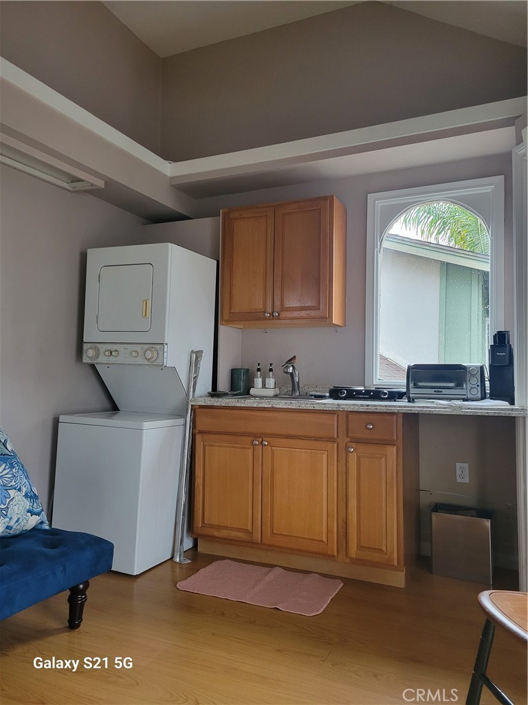 Residential Lease for rent at 21171 B Lochlea Lane, Huntington Beach CA featuring 1 bed and 1 bath