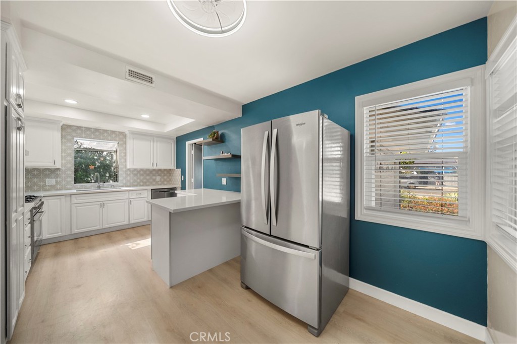 Residential Lease for rent at 912 W Hill, Fullerton CA featuring 4 beds and 3 baths