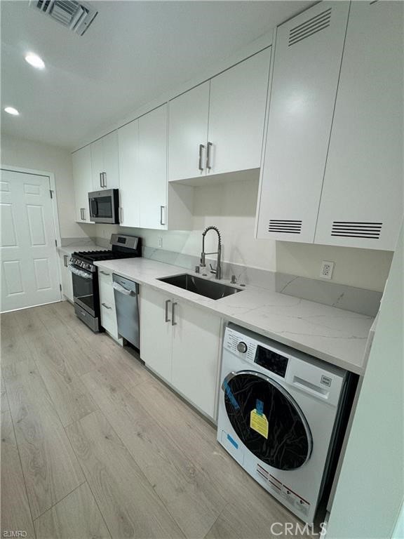 Residential Lease for rent at 200 1/2 S Chevy Chase, Glendale CA featuring 1 bed and 1 bath