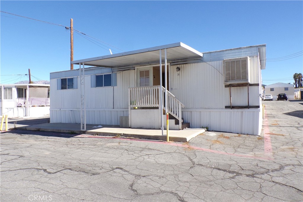 Residential Lease for rent at 12710 3rd street 31, Yucaipa CA featuring 2 beds and 1 bath