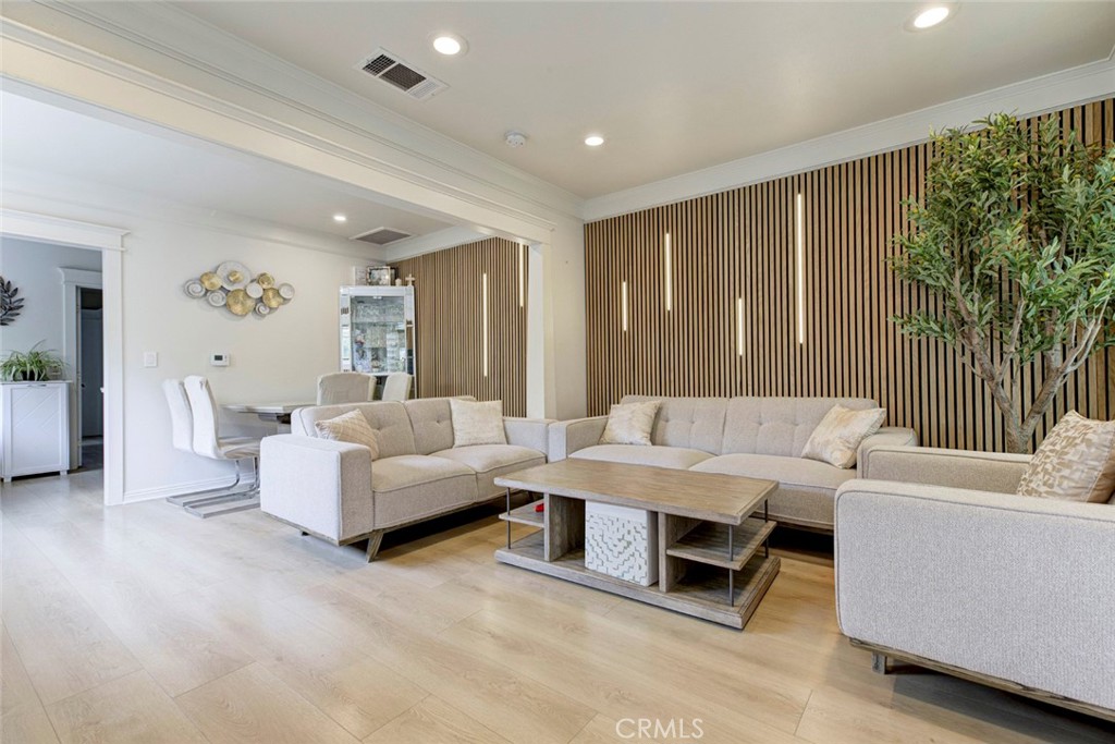 Active for sale at Glendale, CA, Glendale, CA CA and 2 baths