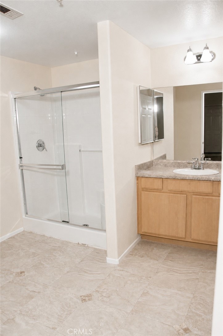 Residential Lease for rent at 24909 Madison 3224, Murrieta CA featuring 1 bed and 1 bath