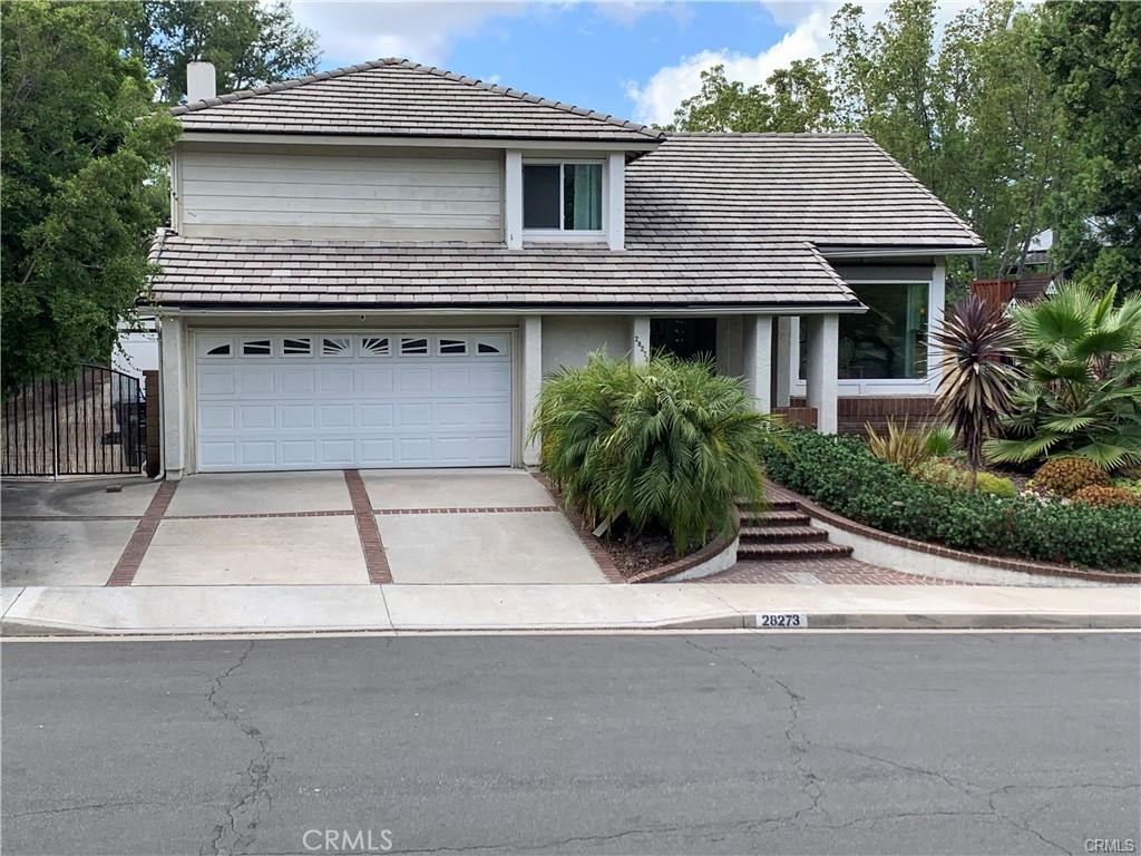 Residential Lease for rent at 28273 Leticia, Mission Viejo CA featuring 3 beds and 3 baths