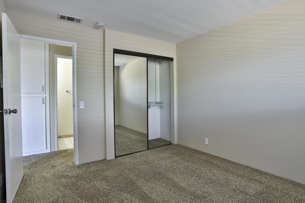Residential Lease for rent at 2820 N Arcadia Court B208, Palm Springs CA featuring 1 bed and 1 bath