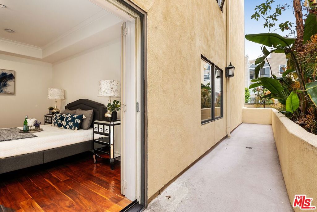 Residential for sale at 871 Granville Avenue 101, Los Angeles CA featuring 2 beds and 3 baths
