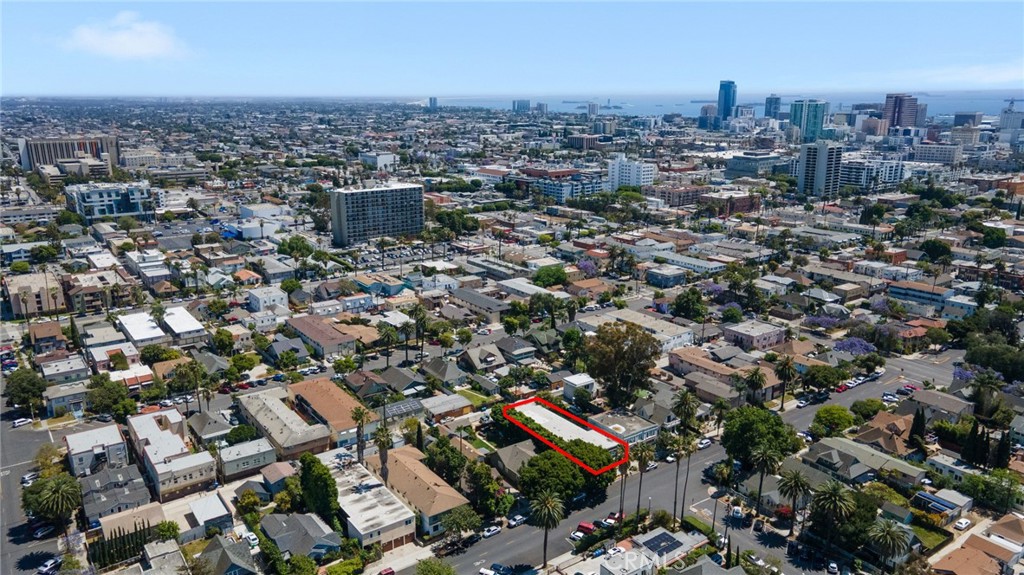 Condominium for sale at 1070 Chestnut, Long Beach, CA