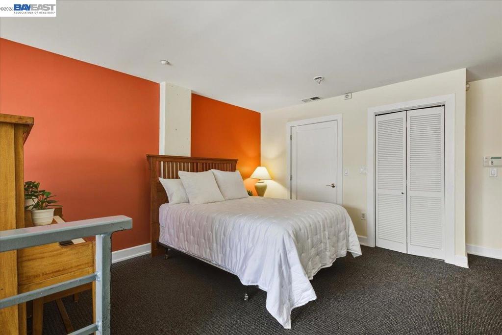 Residential Lease for rent at 809 Clay St, Oakland CA featuring 1 bed and 1 bath