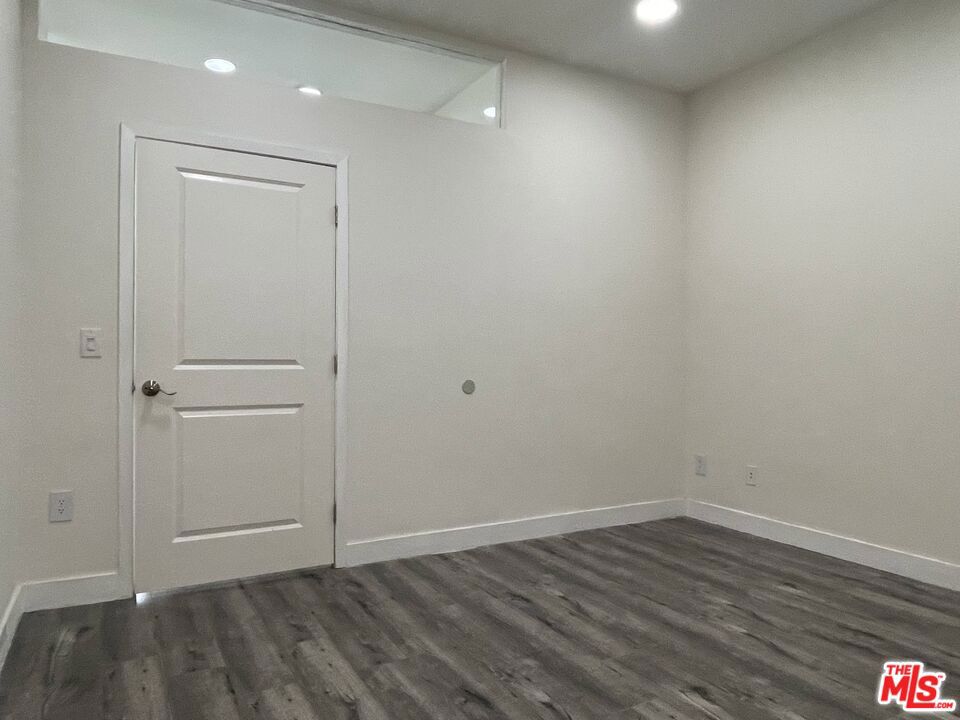 Condominium for sale at 3810 Wilshire Boulevard 1001, Los Angeles, CA featuring 2 beds and 2 baths