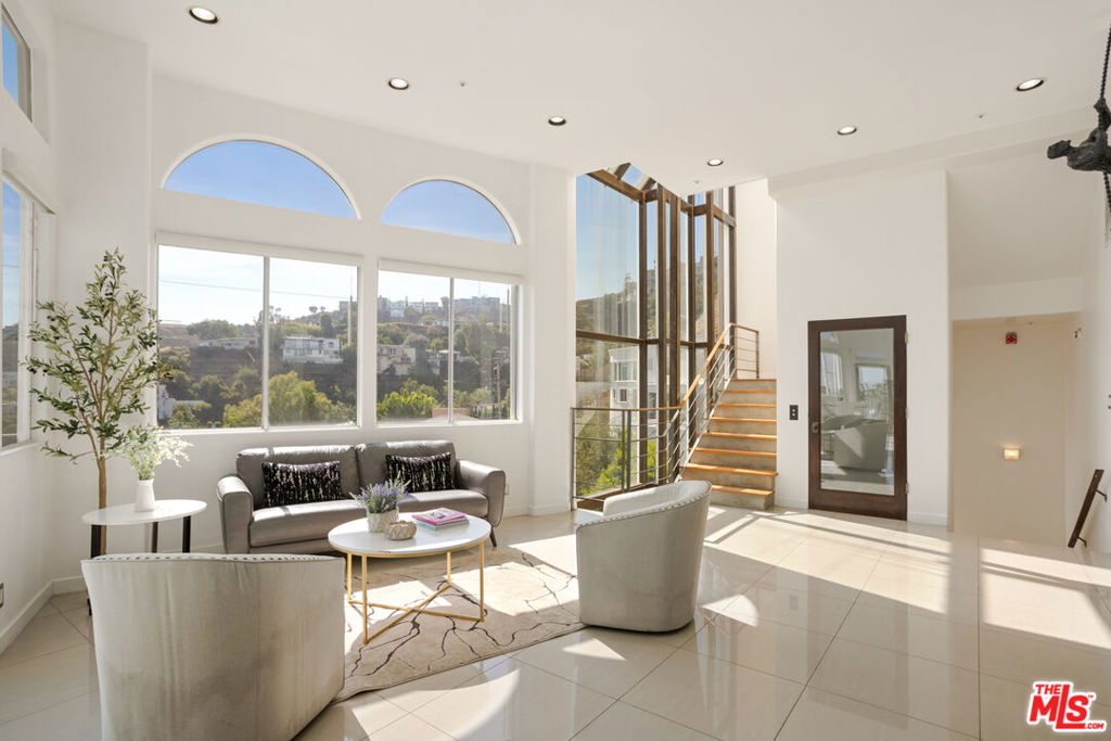 Residential Lease for rent at 8435 FRANKLIN Avenue, West Hollywood CA featuring 5 beds and 5 baths