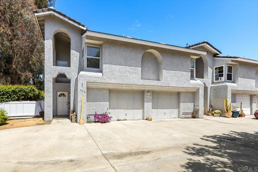 Residential Lease for rent at 668 Westlake Street, Encinitas CA featuring 2 beds and 3 baths