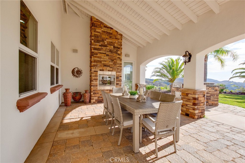 Residential Lease for rent at 26095 Calle Catrina, Temecula CA featuring 4 beds and 5 baths