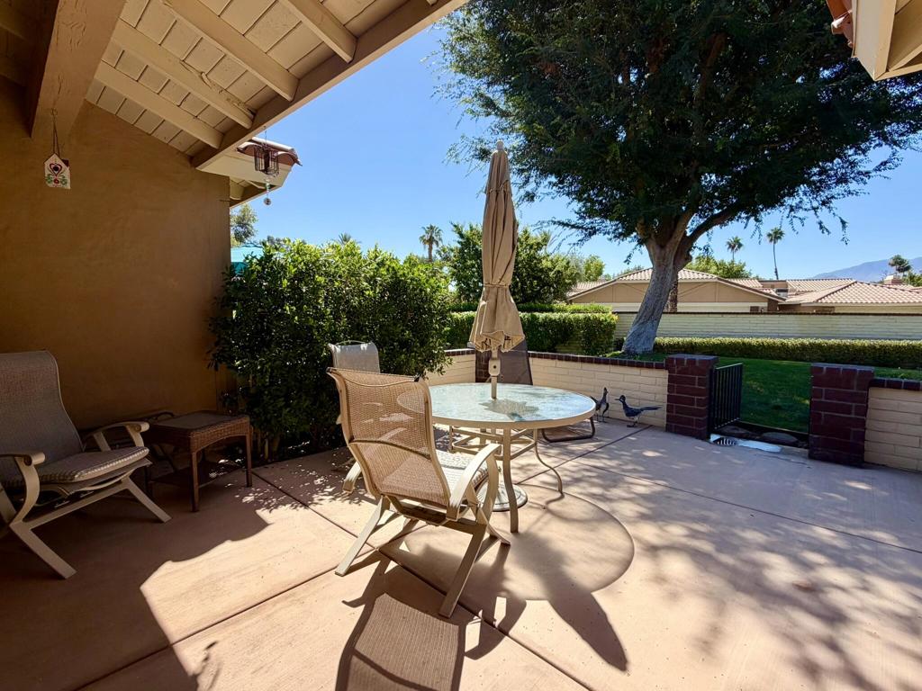 Residential Lease for rent at 311 Villena Way, Palm Desert CA featuring 2 beds and 2 baths