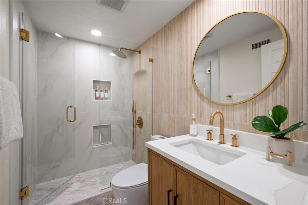 Residential Lease for rent at 25256 Misty, Mission Viejo CA featuring 4 beds and 3 baths