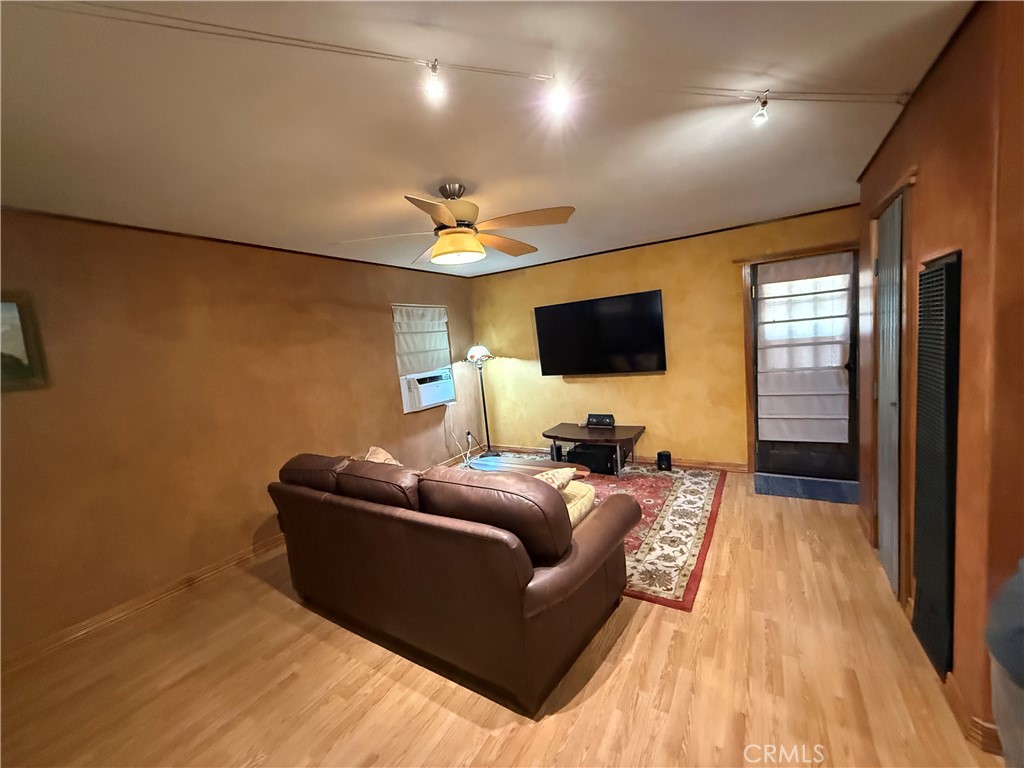 Residential Lease for rent at 6586 El Rey, 29 Palms CA featuring 1 bed and 1 bath