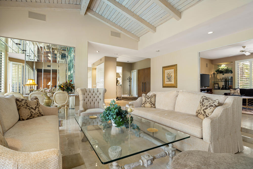 Residential Lease for rent at 45640 Rancho Palmeras Drive, Indian Wells CA featuring 2 beds and 3 baths