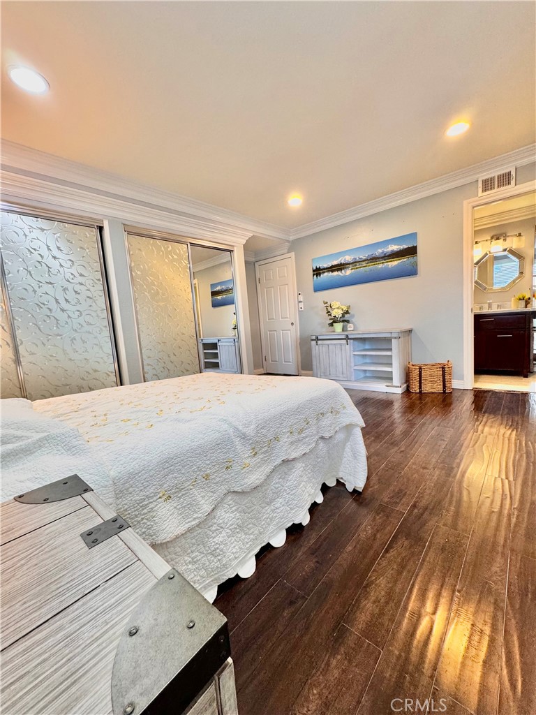 Residential Lease for rent at 17356 Pepper Tree, Fountain Valley CA featuring 2 beds and 1 bath