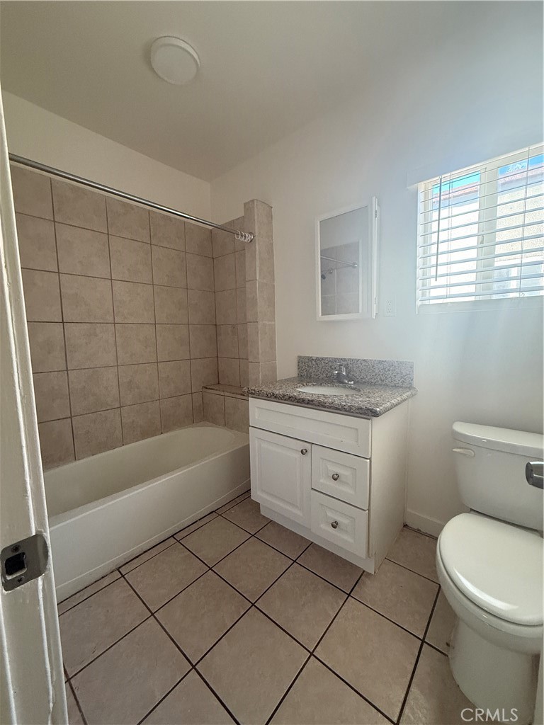 Apartment for rent at 1234 Raymond Avenue, Long Beach, CA featuring 1 bed and 1 bath