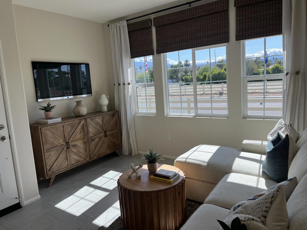 Single Family Residence for rent at 83193 Thrush Way, Indio, CA featuring 1 bed and 1 bath
