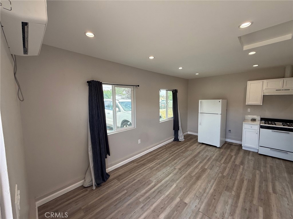 Residential Lease for rent at 38232 Gunton Drive B, Palmdale CA featuring 1 bed and 1 bath