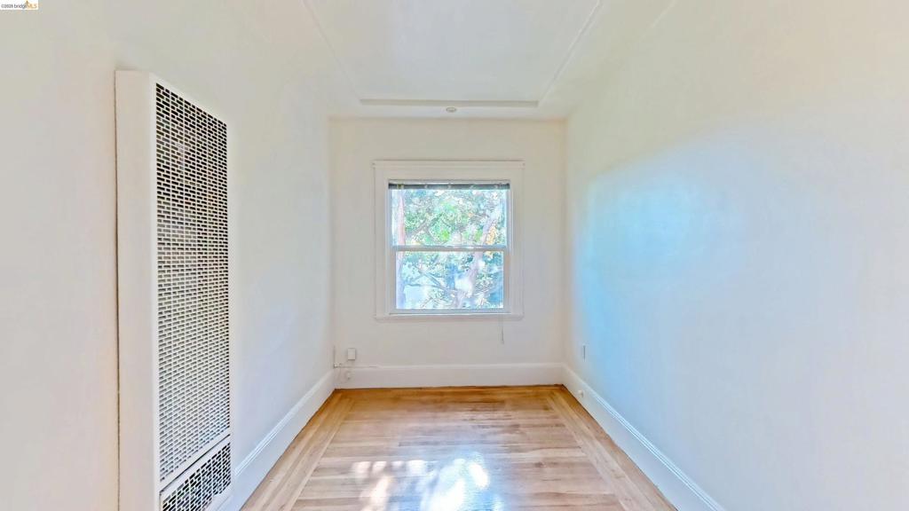 Residential Lease for rent at 2924 Florence St, Berkeley CA featuring 2 beds and 1 bath