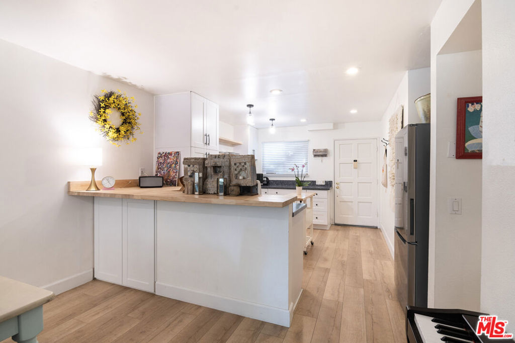 Residential Lease for rent at 6479 Kanan Dume Road 24, Malibu CA featuring 2 beds and 2 baths
