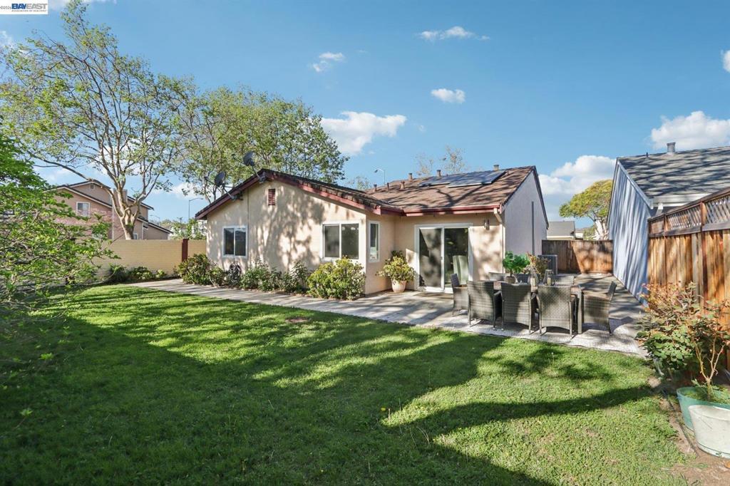 Residential Lease for rent at 3168 Courthouse Drive, Union City CA featuring 3 beds and 2 baths