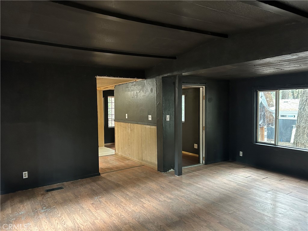 Residential Lease for rent at 14745 Del Oro, Magalia, Butte CA featuring 3 beds and 1 bath