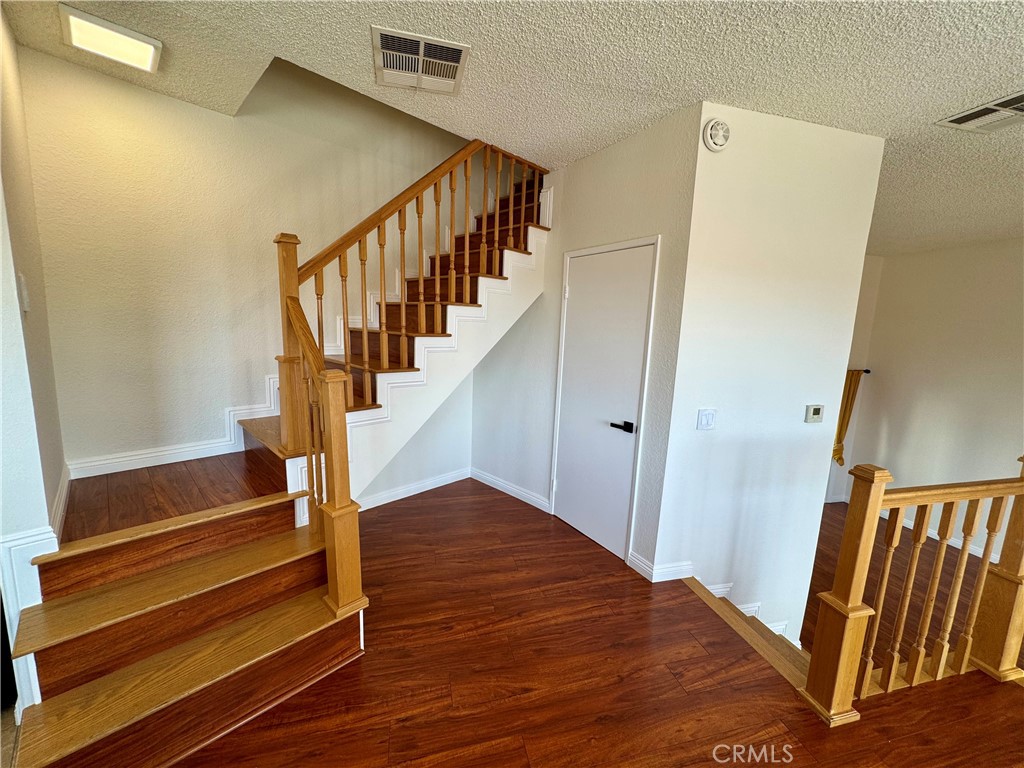 Residential Lease for rent at 1523 Windsor Road 105B, Glendale CA featuring 2 beds and 2 baths