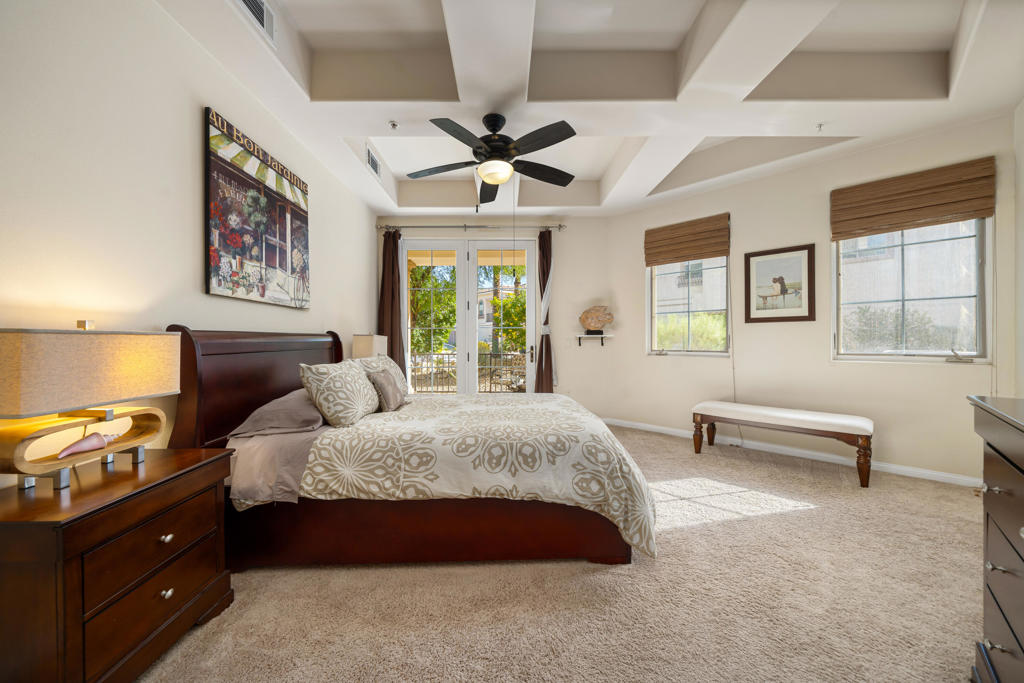 Residential Lease for rent at 2701 Via Calderia, Palm Desert CA featuring 2 beds and 2 baths