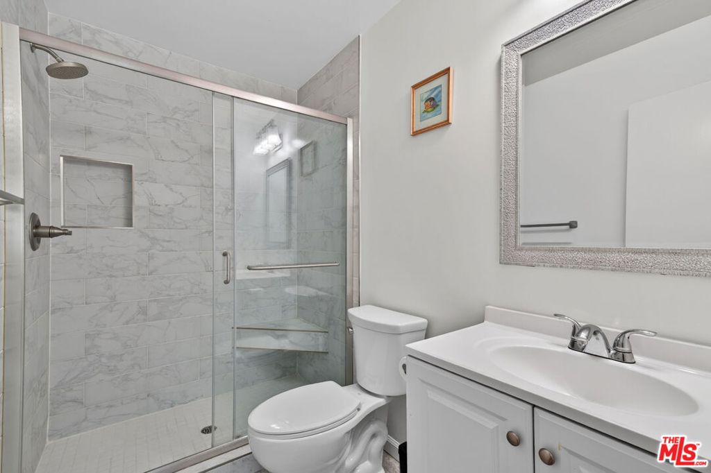 Residential Lease for rent at 5005 Stoney Creek Road 440, Culver City CA featuring 2 beds and 2 baths