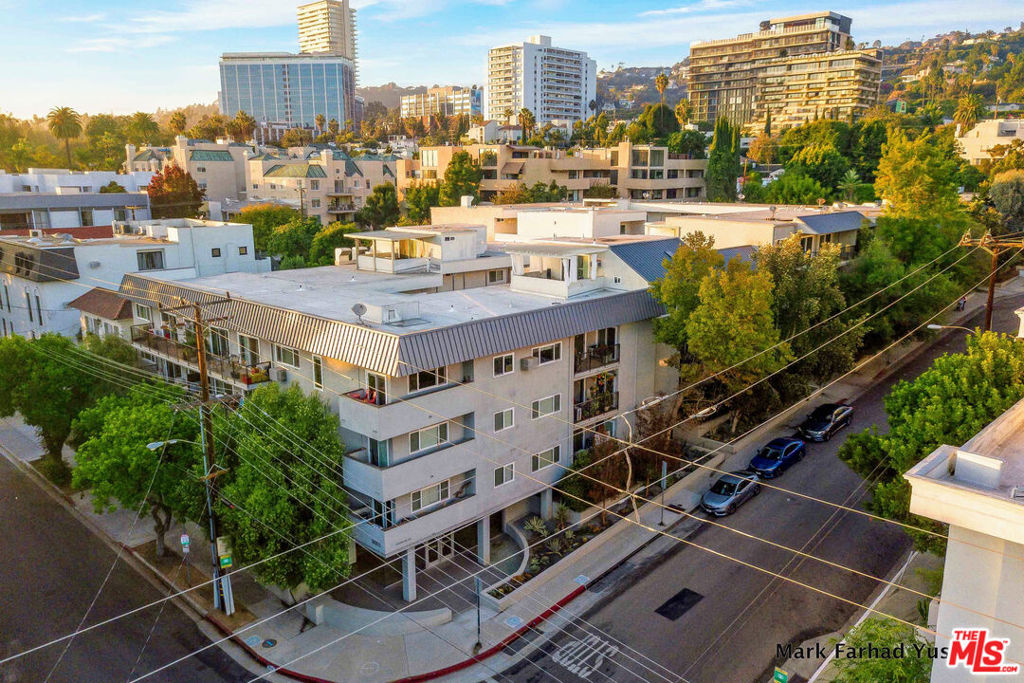 Residential Lease for rent at 9005 Cynthia Street 413, West Hollywood, Los Angeles County, CA featuring 1 bed and 1 bath