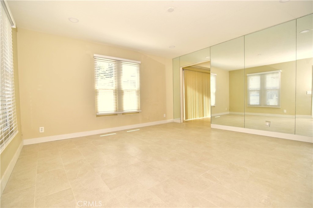 Residential Lease for rent at 180 Southampton 32, Placentia CA featuring 3 beds and 2 baths