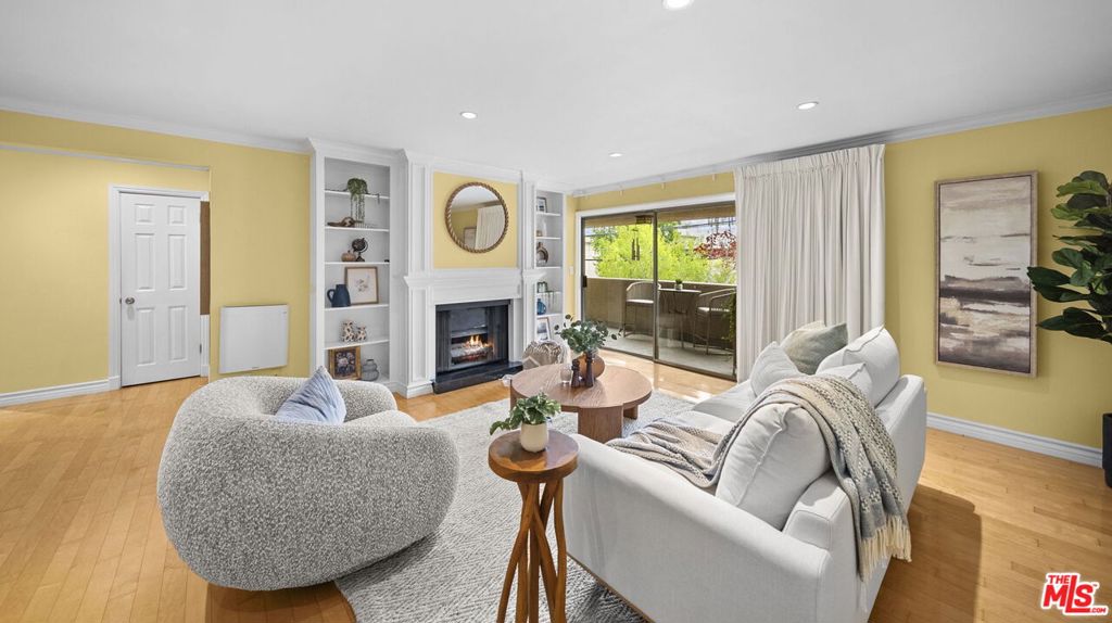 Residential for sale at 630 Idaho Avenue 204, Santa Monica CA featuring 1 bed and 1 bath