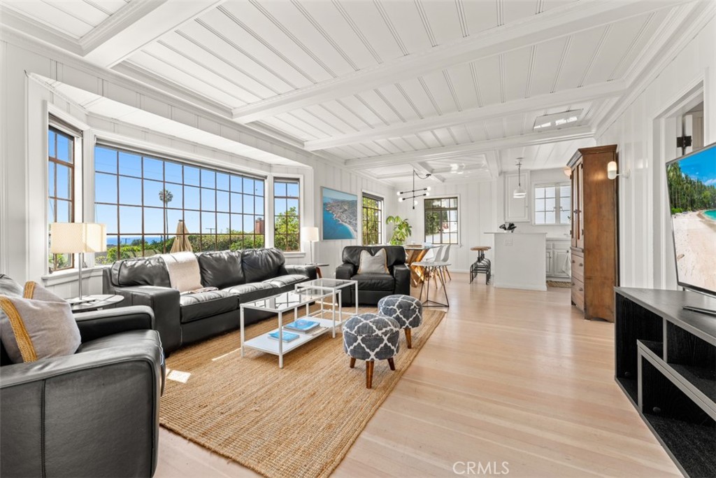 Residential Lease for rent at 500 Mountain Road, Laguna Beach CA featuring 3 beds and 3 baths