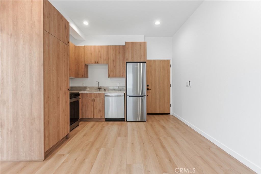 Residential Lease for rent at 1105 N Coast HWY M, Laguna Beach CA featuring 1 bed and 1 bath