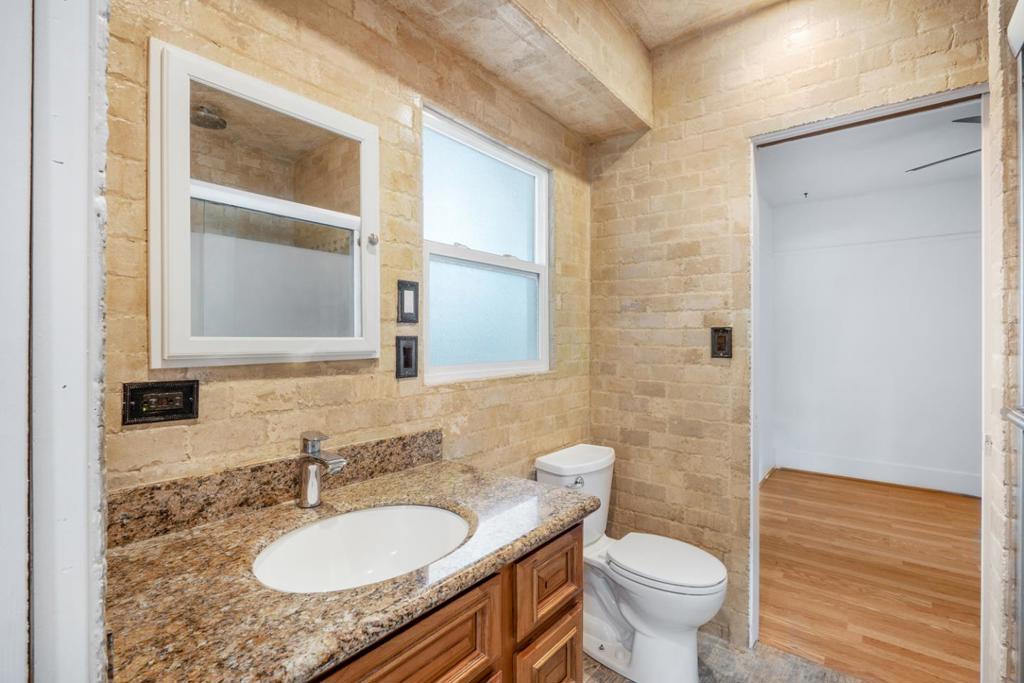 Residential Lease for rent at 395 E Dunne Avenue, Morgan Hill, Santa Clara County CA featuring 2 beds and 1 bath