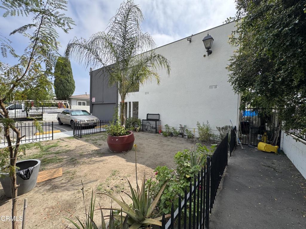 Residential Income for sale at 6722 Troost Avenue, Los Angeles CA